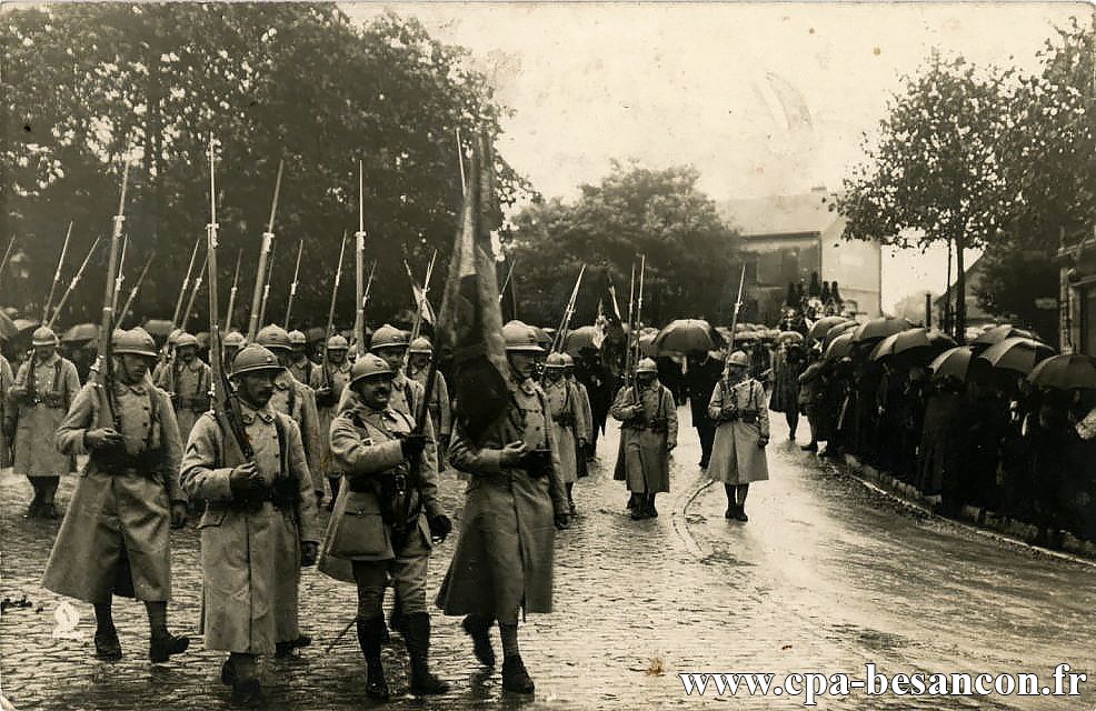 BESANÇON - Quartier de la Gare Viotte - Funérailles et hommage militaire - 1918